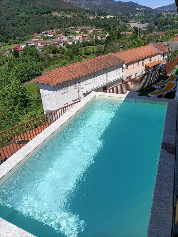 ויירה דו מיניו Casa Amarela Da Canicada מראה חיצוני תמונה