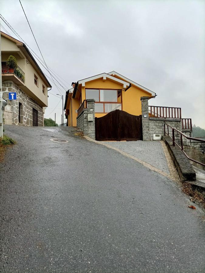 ויירה דו מיניו Casa Amarela Da Canicada מראה חיצוני תמונה