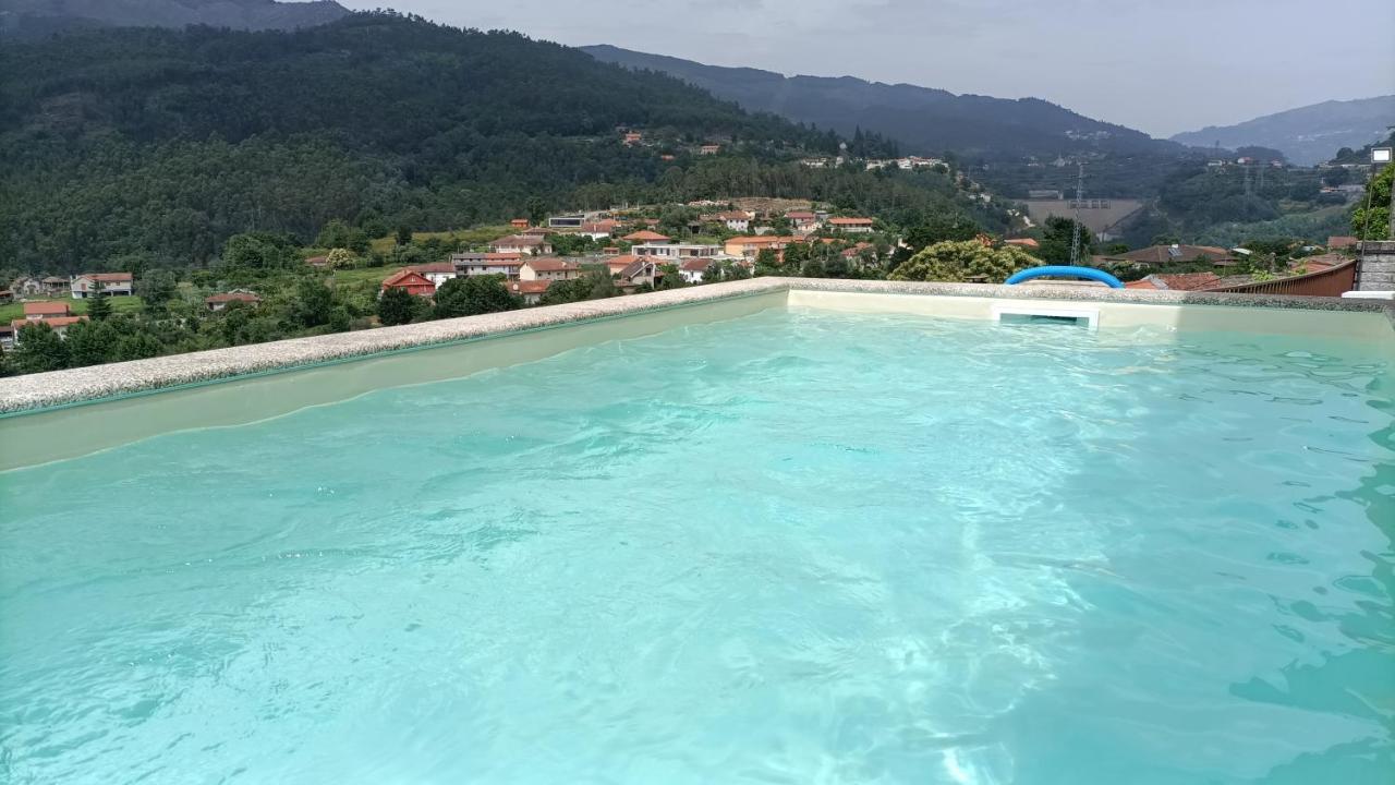 ויירה דו מיניו Casa Amarela Da Canicada מראה חיצוני תמונה